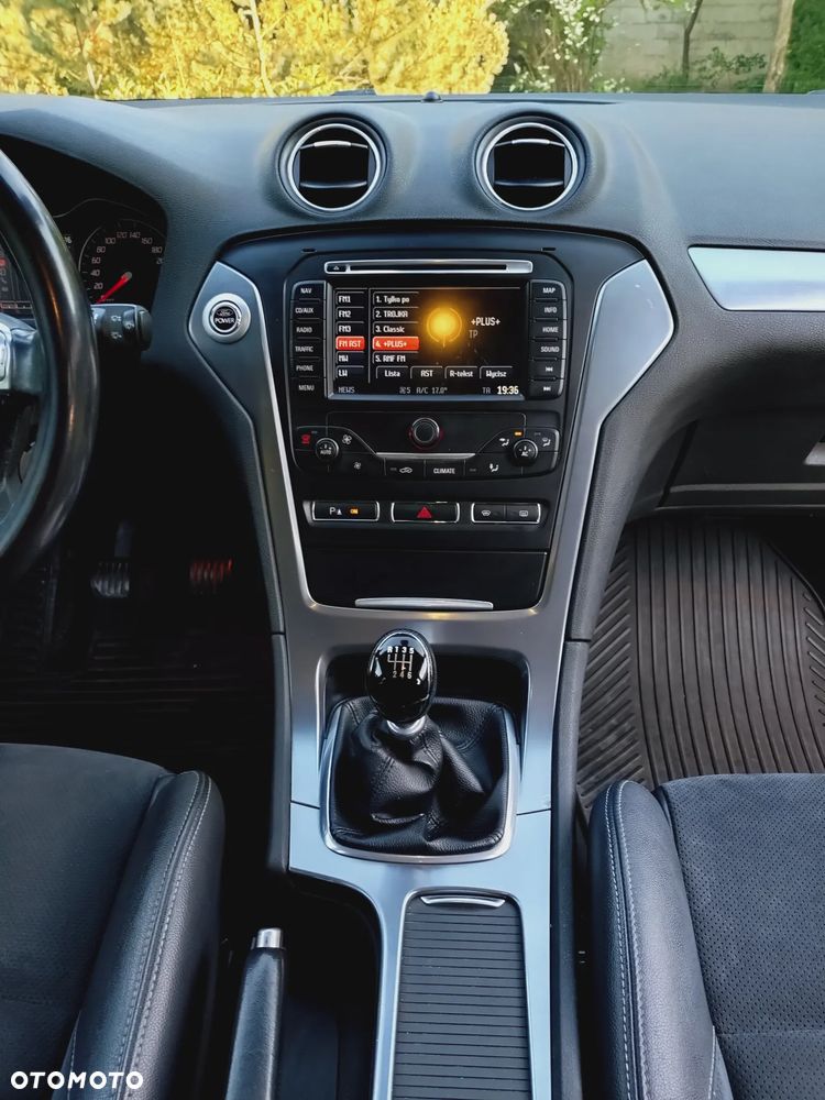 Ford Mondeo 2.0 TDCi Titanium - 10