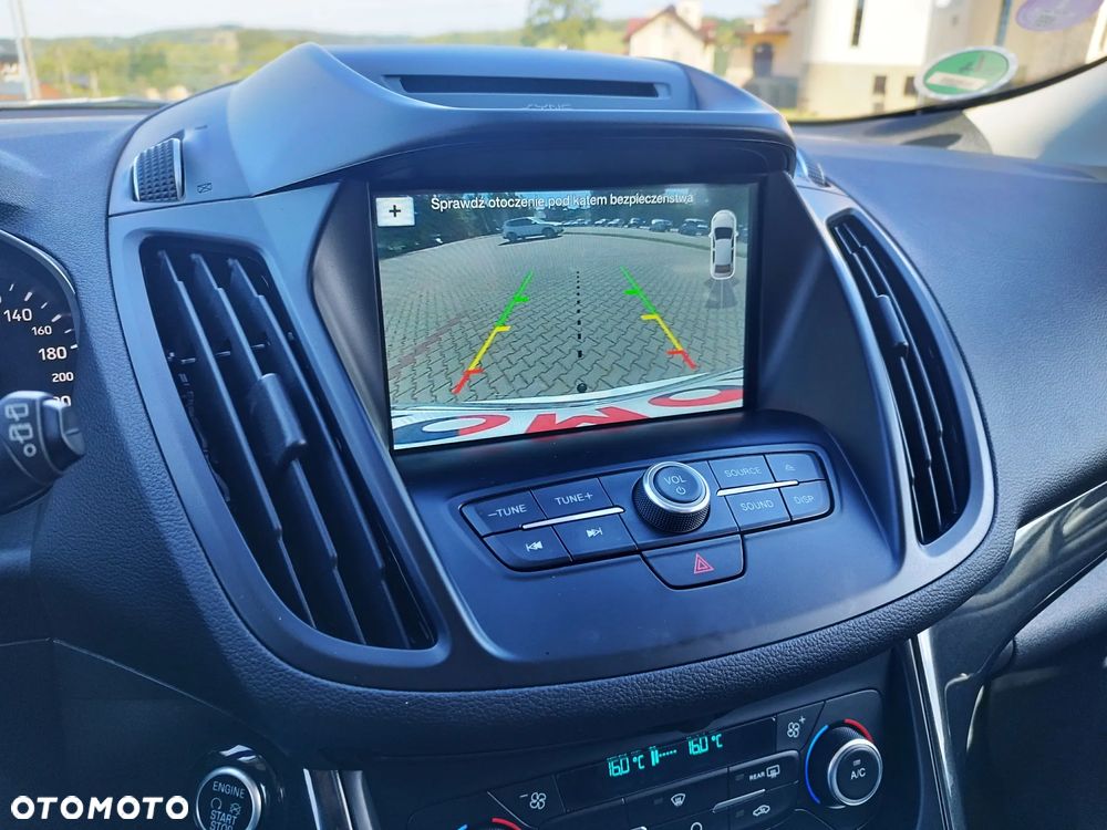 Ford Kuga 1.5 EcoBoost 2x4 Titanium - 39