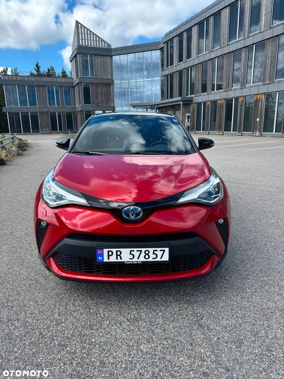 Toyota C-HR Hybrid Lounge - 17