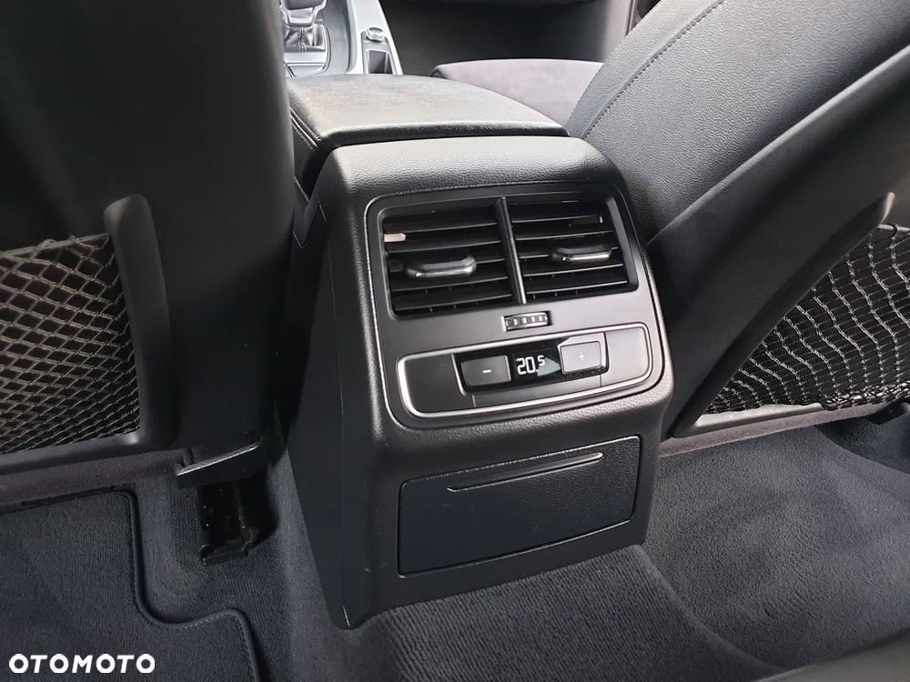 Audi A4 Avant 2.0 TDI S tronic quattro sport - 22