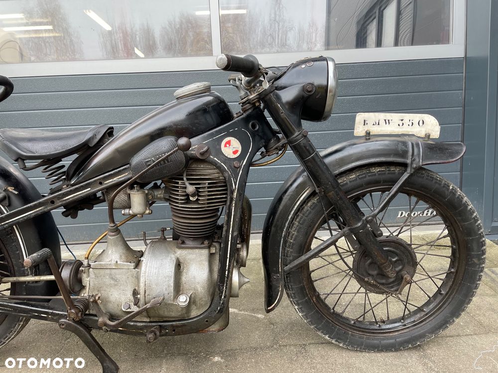 BMW R - 8