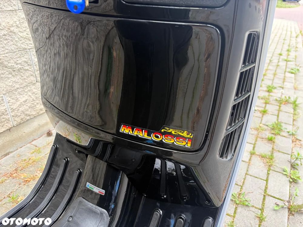Vespa GTS - 21