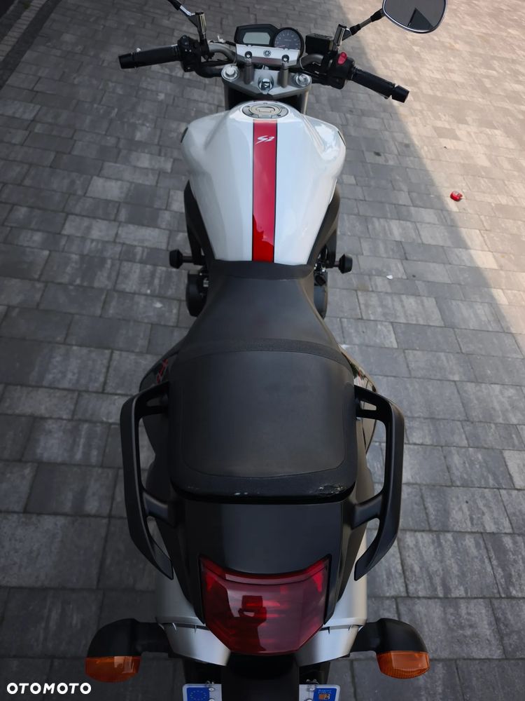 Yamaha FZ6 - 15