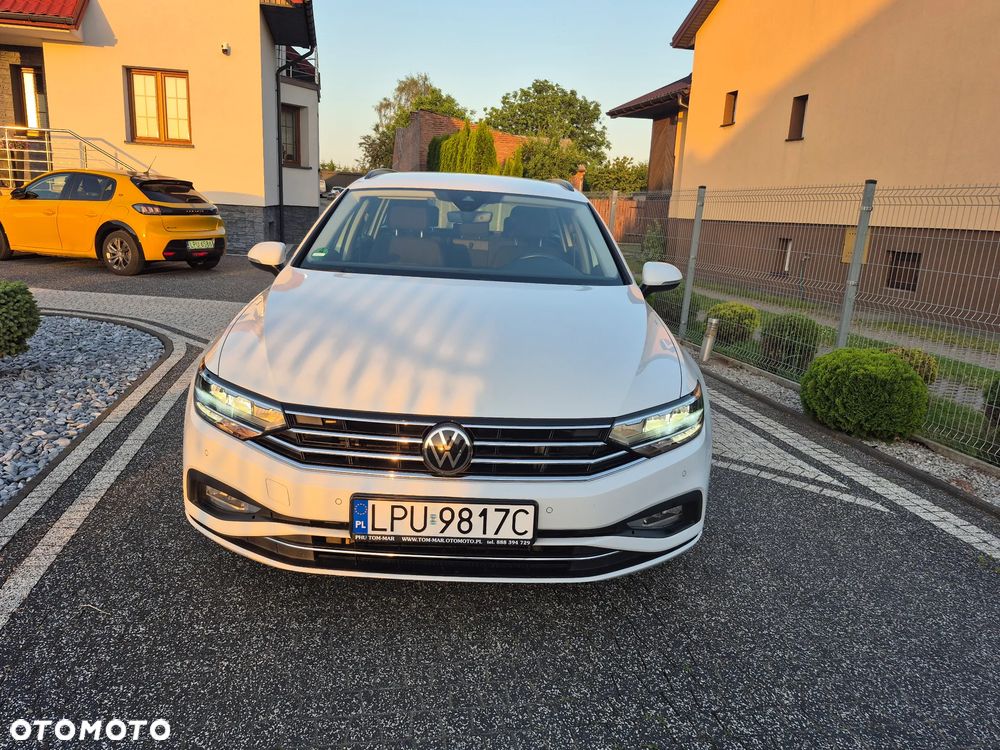 Volkswagen Passat 2.0 TDI SCR Comfortline DSG - 2
