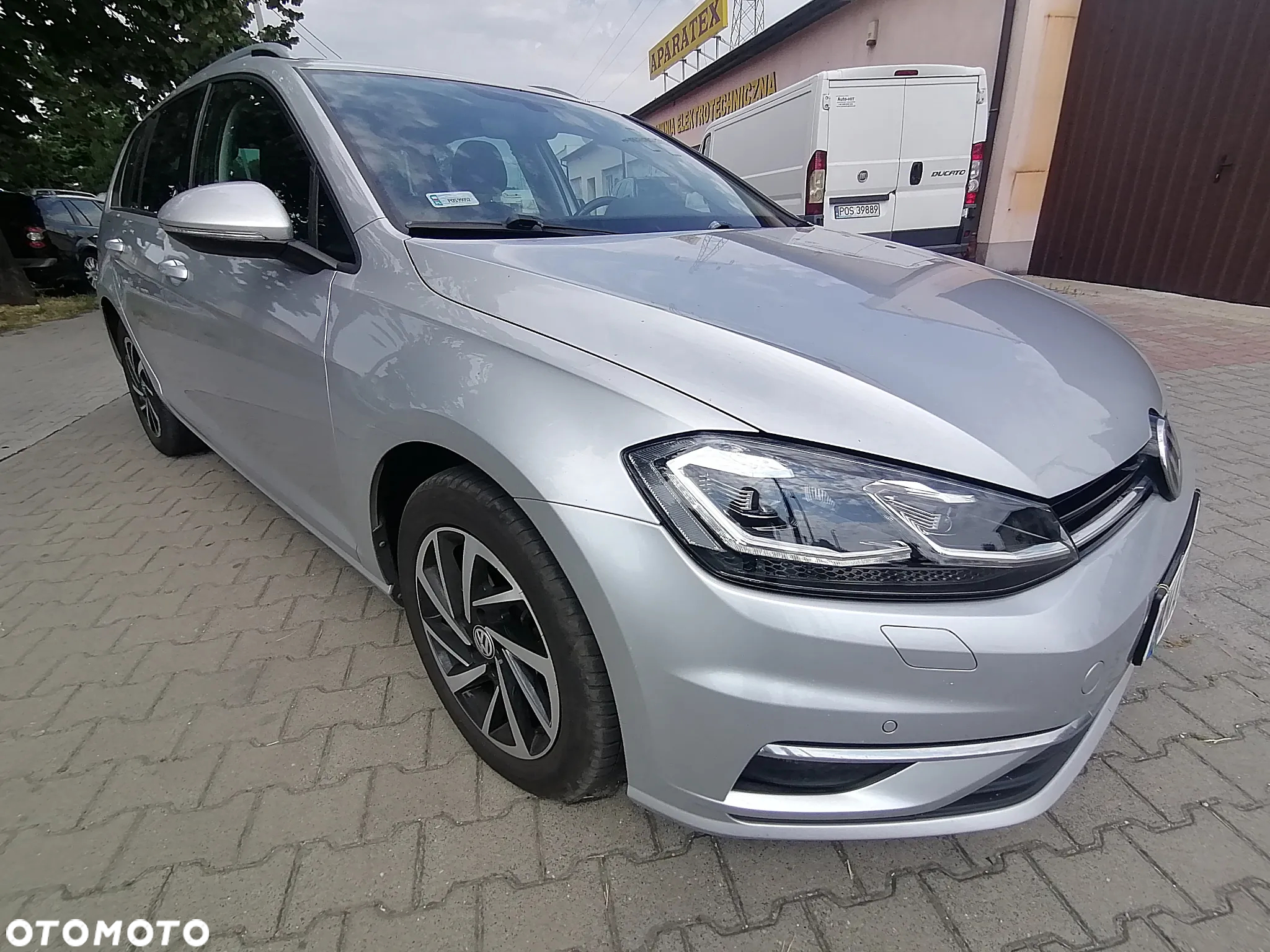 Volkswagen Golf Variant 2.0 TDI SCR DSG Join - 3