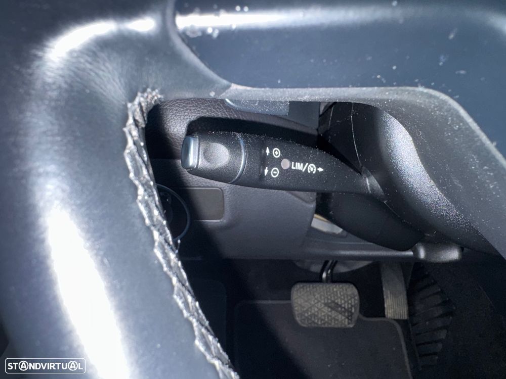 Mercedes-Benz CLA 220 d 7G-DCT Urban - 14