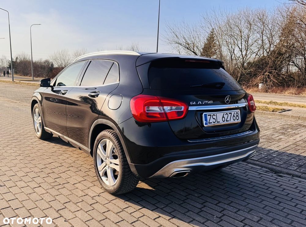 Mercedes-Benz GLA 250 7G-DCT Style - 15