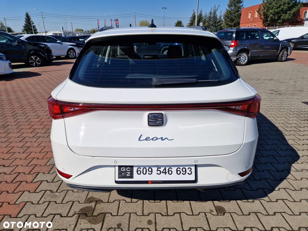 Seat Leon Sportstourer 2.0 TDI Style DSG - 4