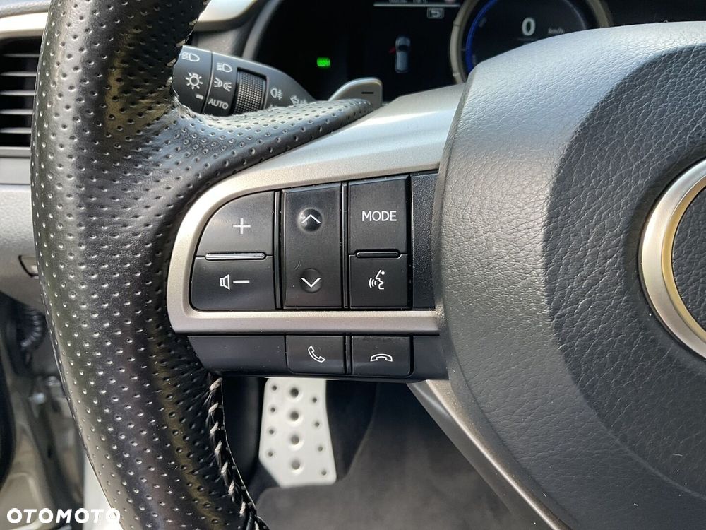 Lexus RX 450h F Sport Edition - 25