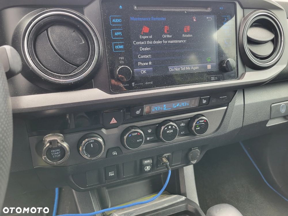 Toyota Tacoma - 12