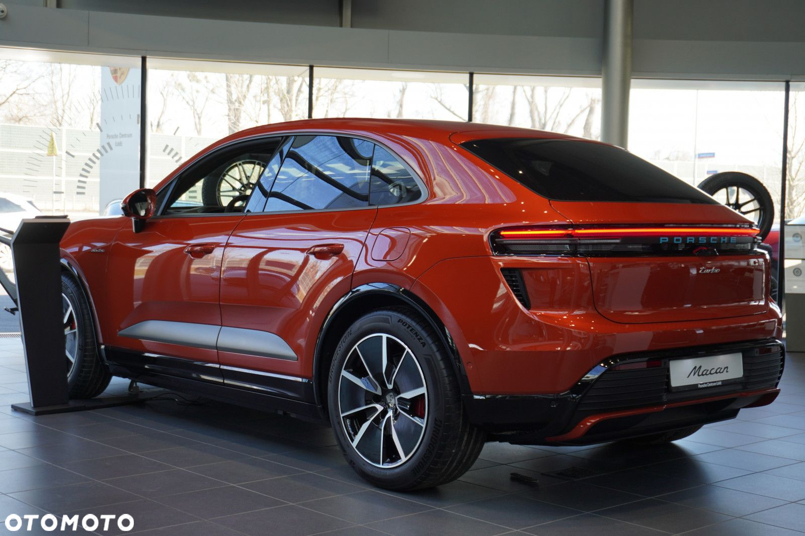 Porsche Macan - 3