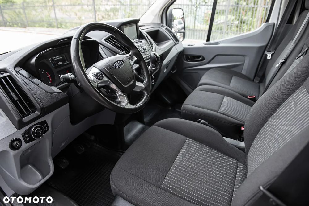 Ford Transit - 11