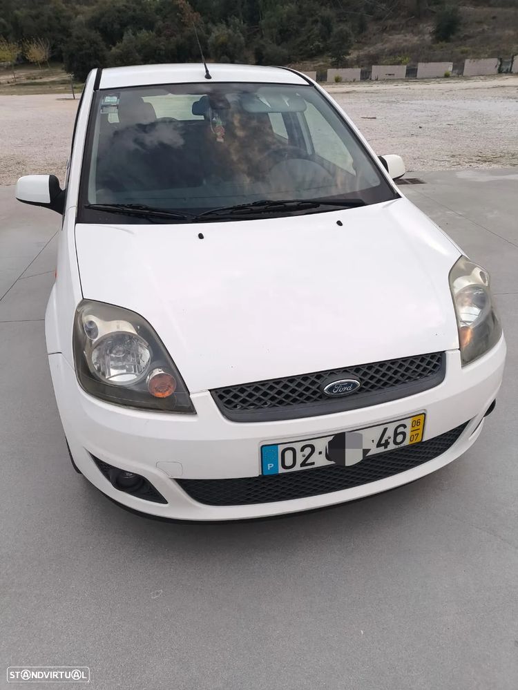 Ford Fiesta 1.4 TDCi Ambiente - 1