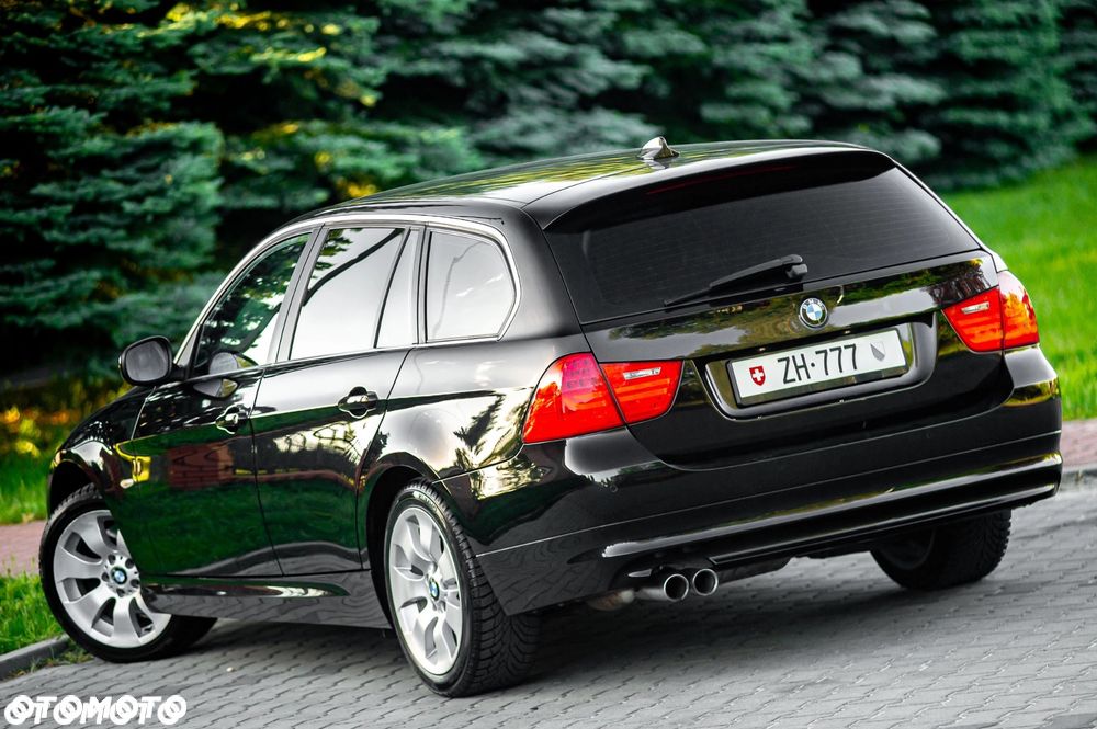 BMW Seria 3 325i xDrive Edition Exclusive - 4