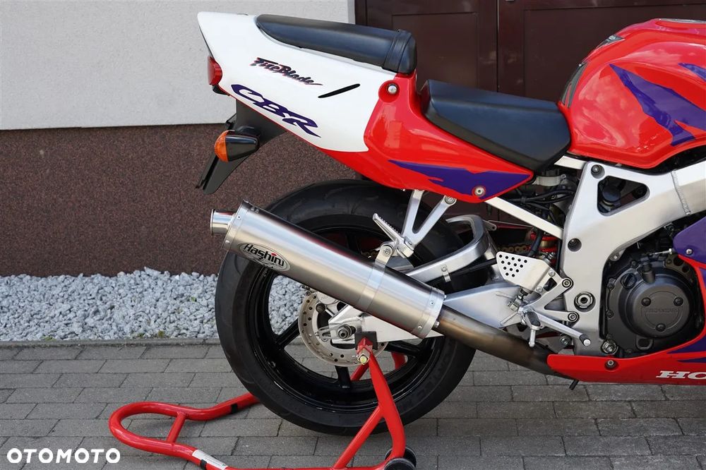 Honda CBR - 4