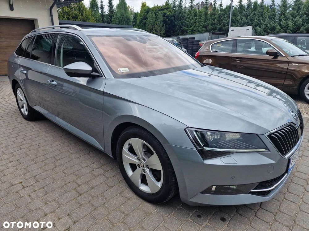 Skoda Superb 2.0 TDI Active DSG - 10