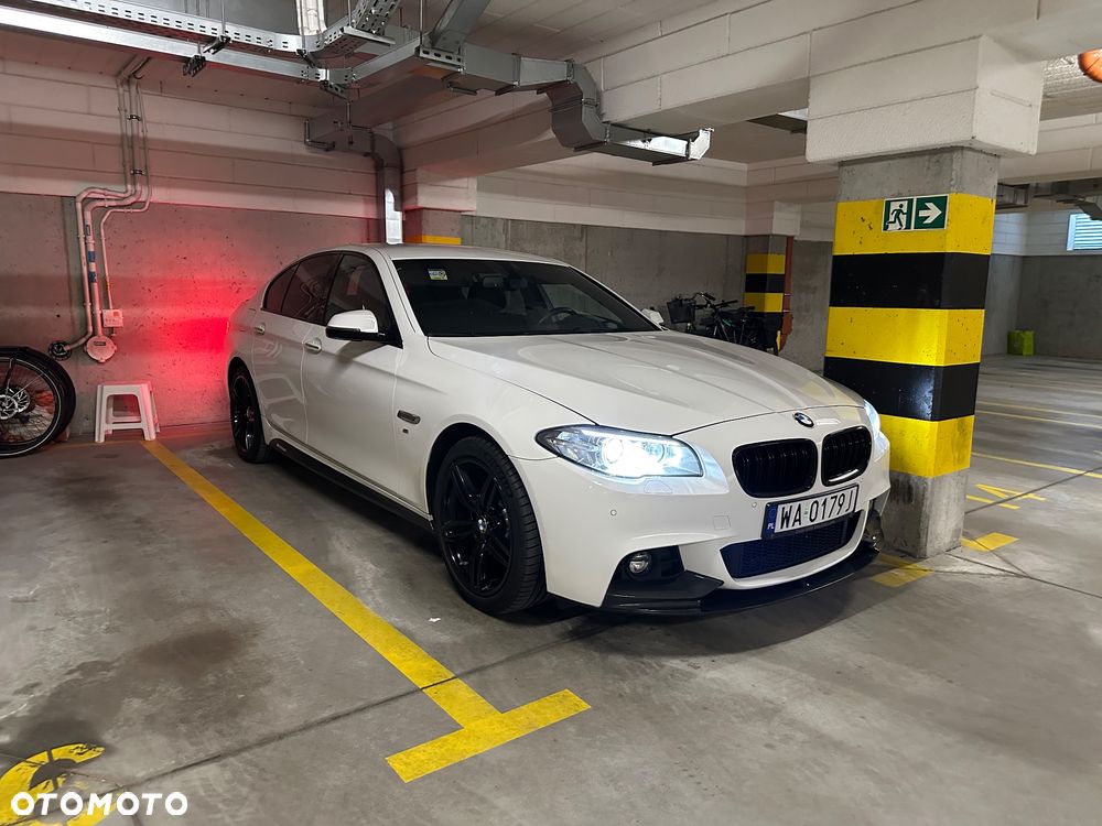 BMW Seria 5 520d xDrive - 18