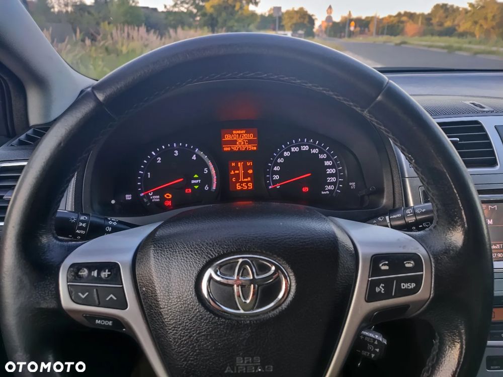 Toyota Avensis 2.0 D-4D Premium - 9