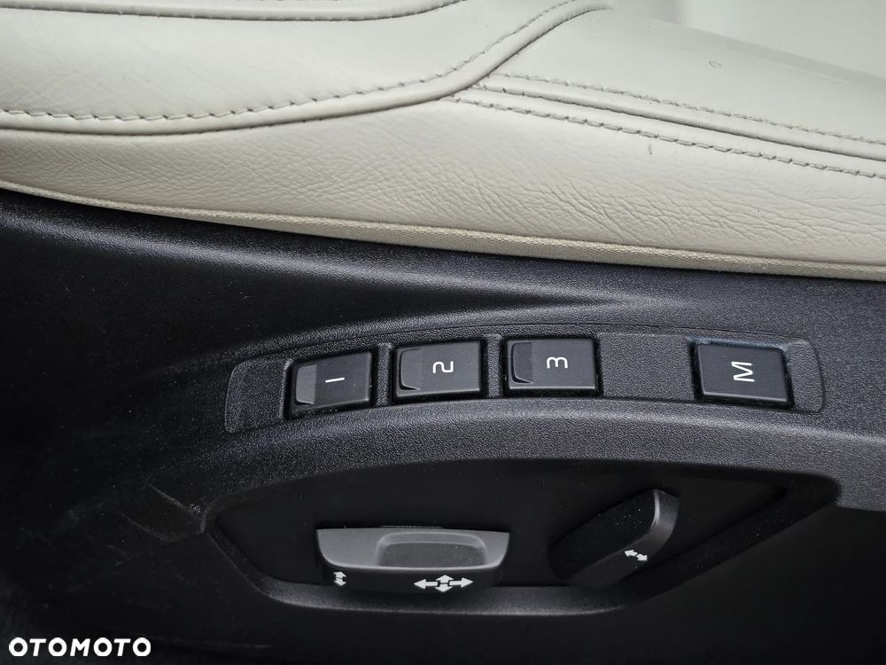 Volvo V40 - 14