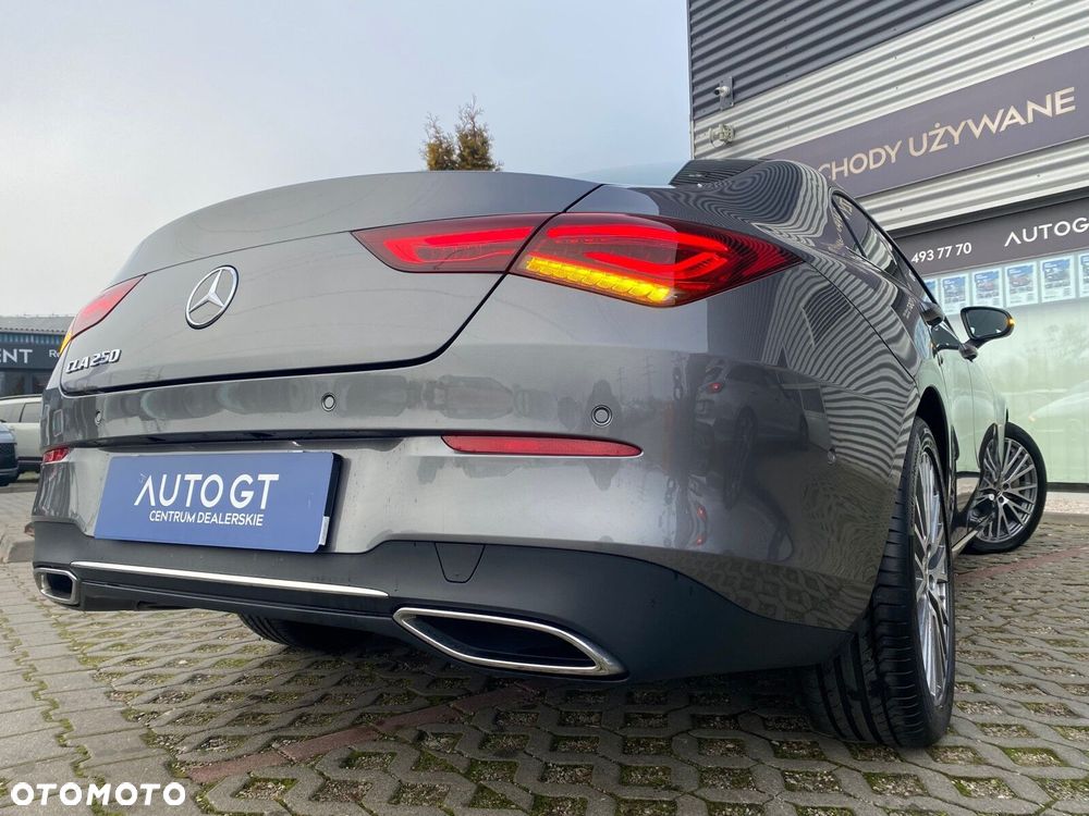 Mercedes-Benz CLA 250 Progressive 7G-DCT - 25