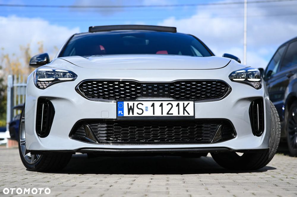 Kia Stinger 3.3 T-GDI V6 GT AWD - 2