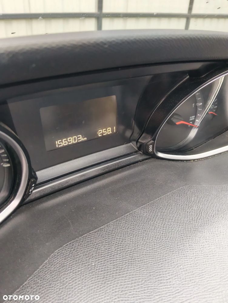 Peugeot 308 1.6 HDi Trendy - 5