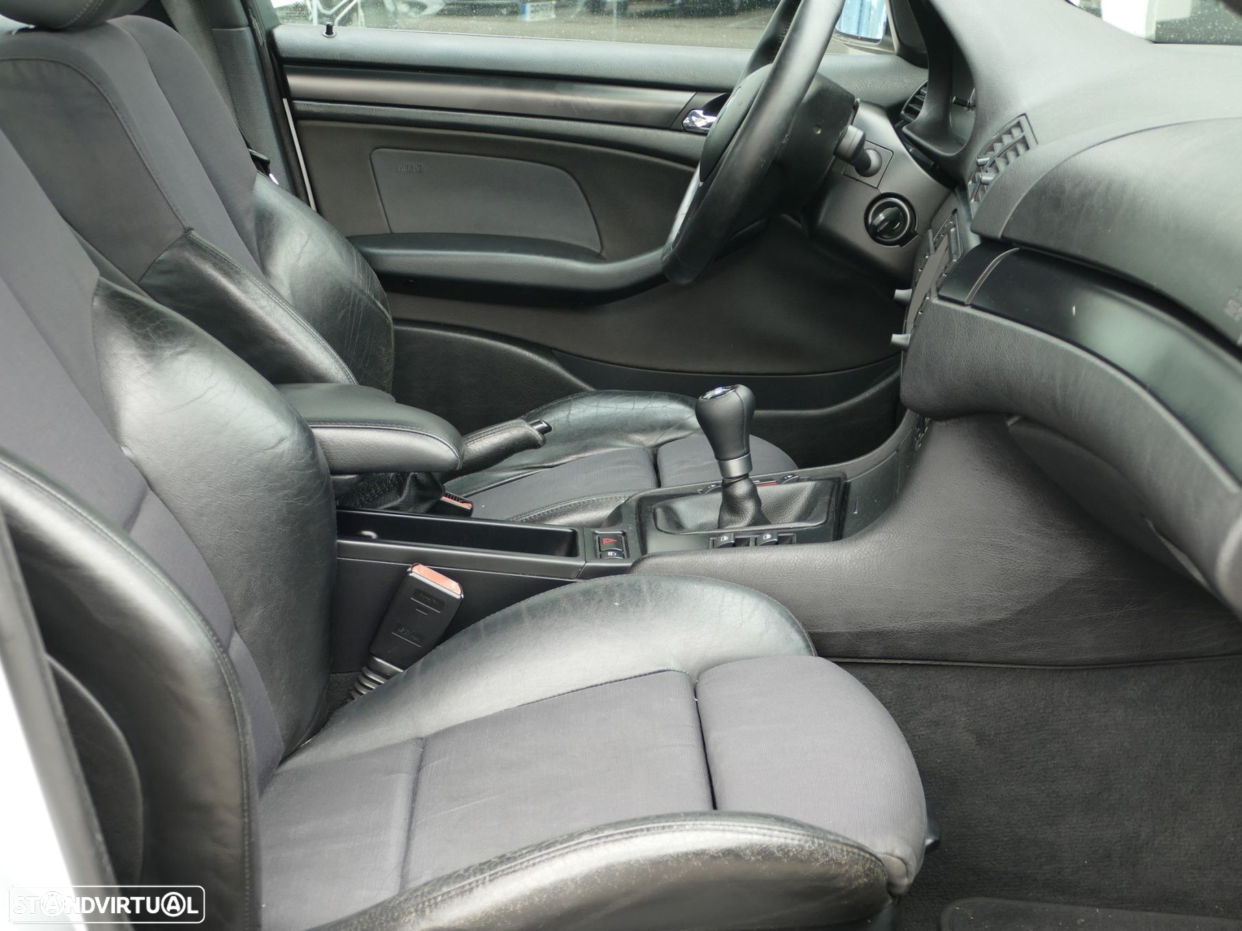 BMW 320 d Sport - 25