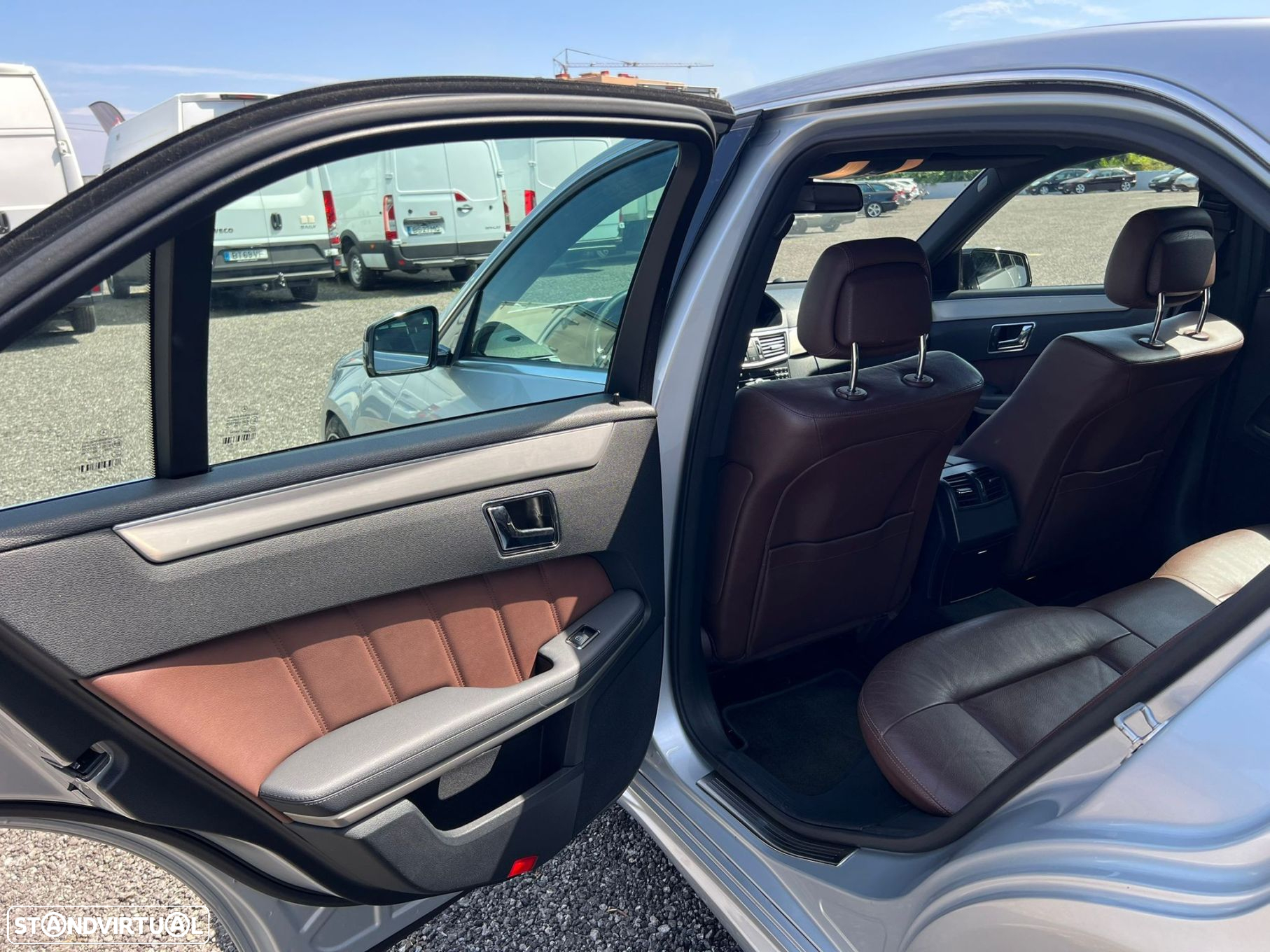 Mercedes-Benz E 350 CGI Avantgarde BlueEfficiency - 14