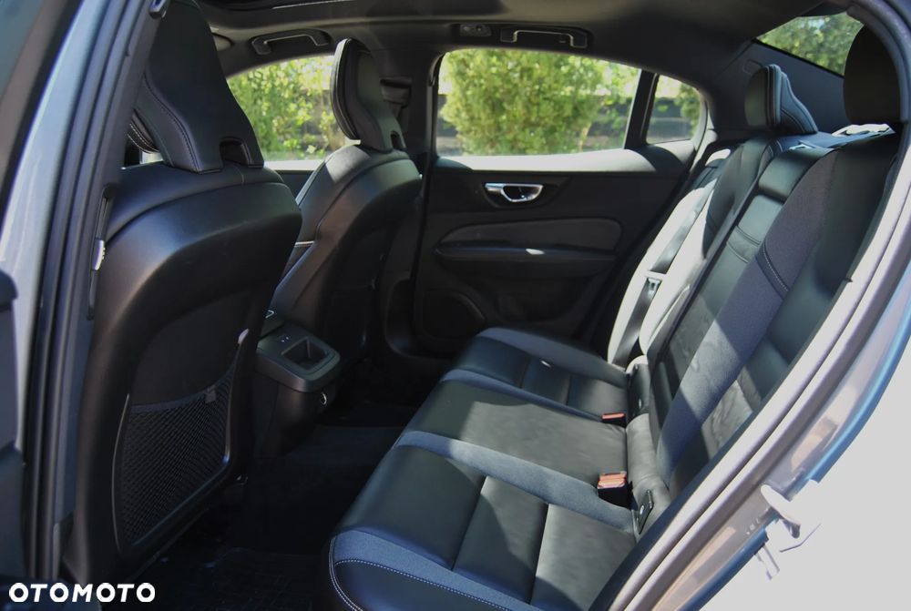 Volvo S60 T6 AWD Geartronic RDesign - 6