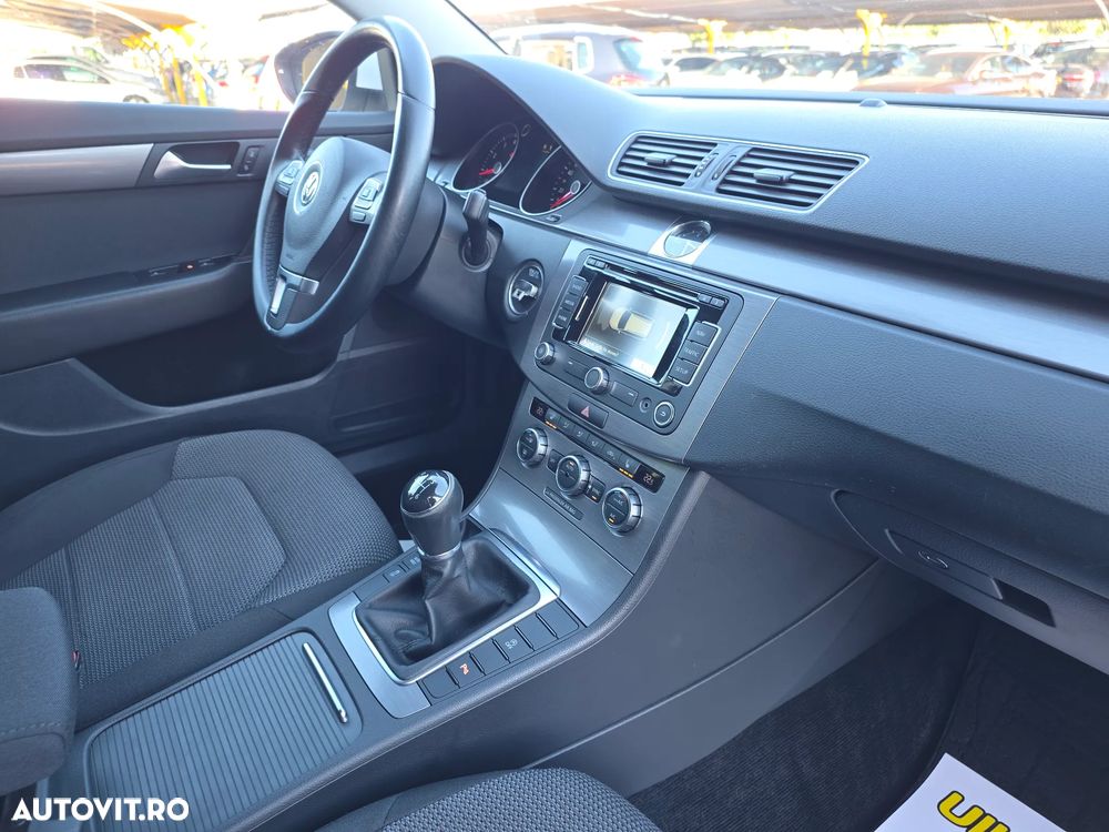 Volkswagen Passat Variant 1.4 TSI BlueMotion Technology R-Line - 13