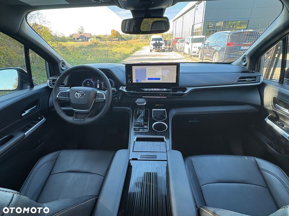 Toyota Sienna - 33