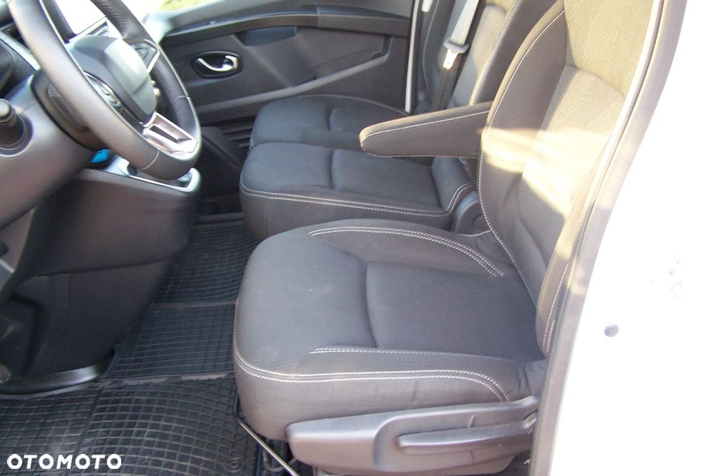 Renault Trafic - 8