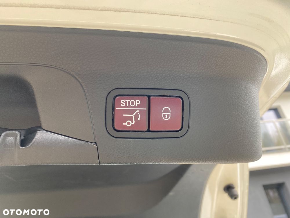 Mercedes-Benz GLC 220 d 4-Matic - 12