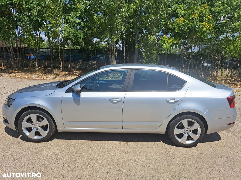 Skoda Octavia Combi Diesel 1.6 TDI Style - 4