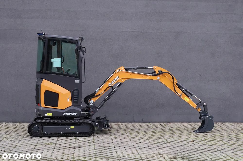 Case CX19D nowa nieużywana od autoryzowanego dealera - 2