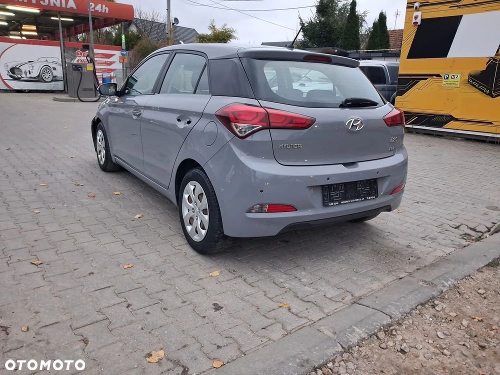 Hyundai i20 - 3
