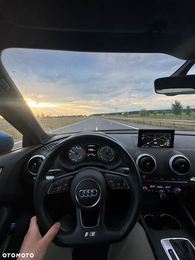 Audi S3 S tronic - 11