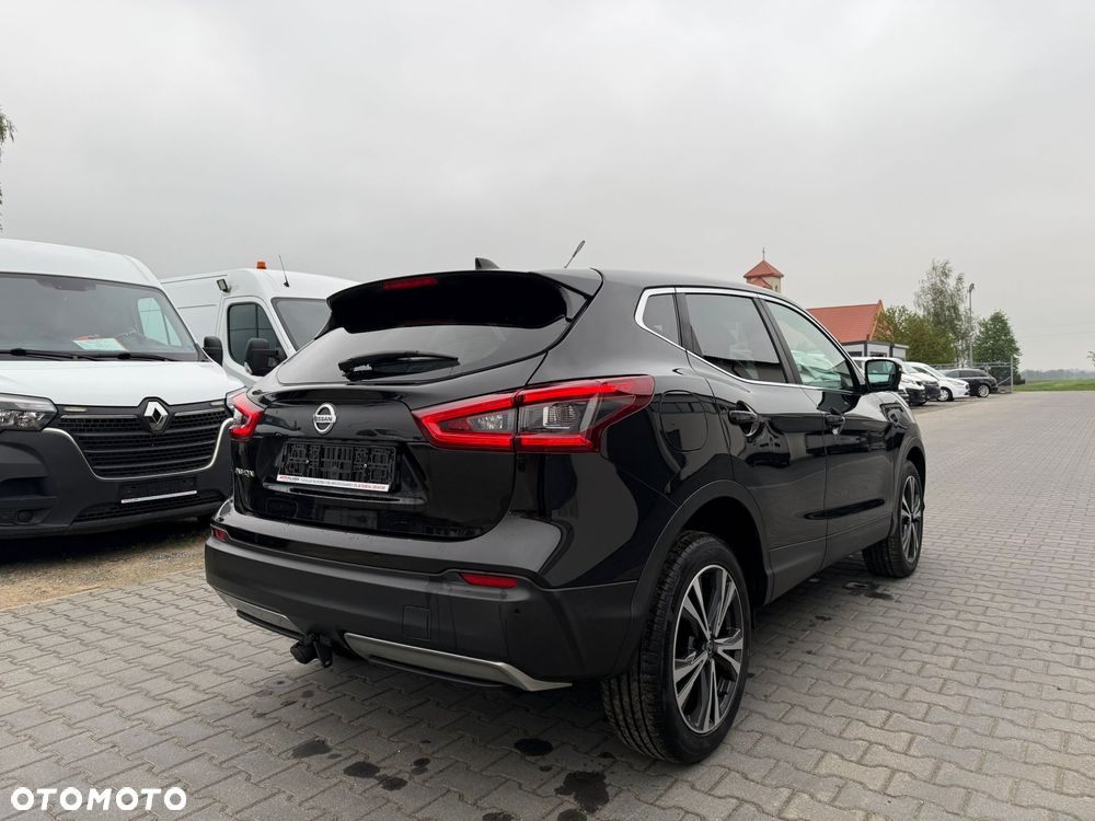 Nissan Qashqai 1.7 dCi 4x4 Tekna Xtronic - 3
