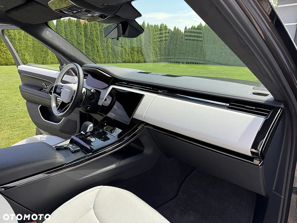 Land Rover Range Rover Sport - 39