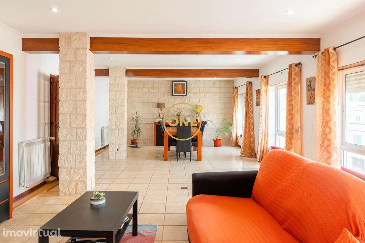 Apartamento T3 Duplex com Excelentes Áreas e Garagem – Ponta Delgada - Grande imagem: 5/17