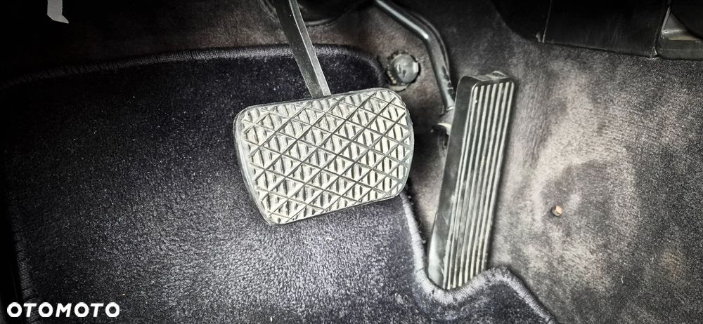 Mercedes-Benz W124 (1984-1993) - 27