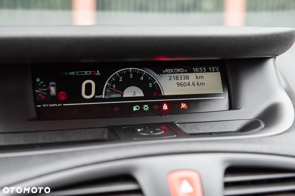 Renault Scenic - 17