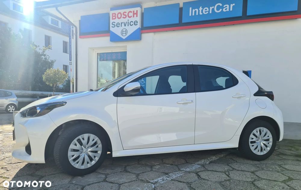 Toyota Yaris Hybrid 1.5 VVT-i - 21