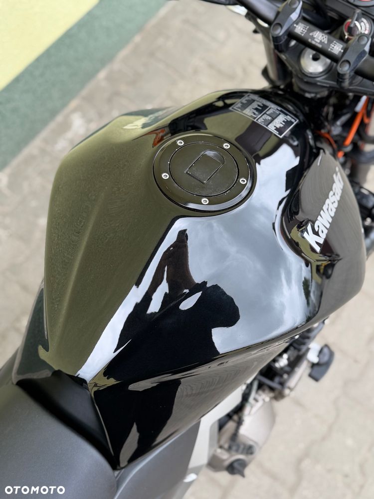 Kawasaki Z - 17