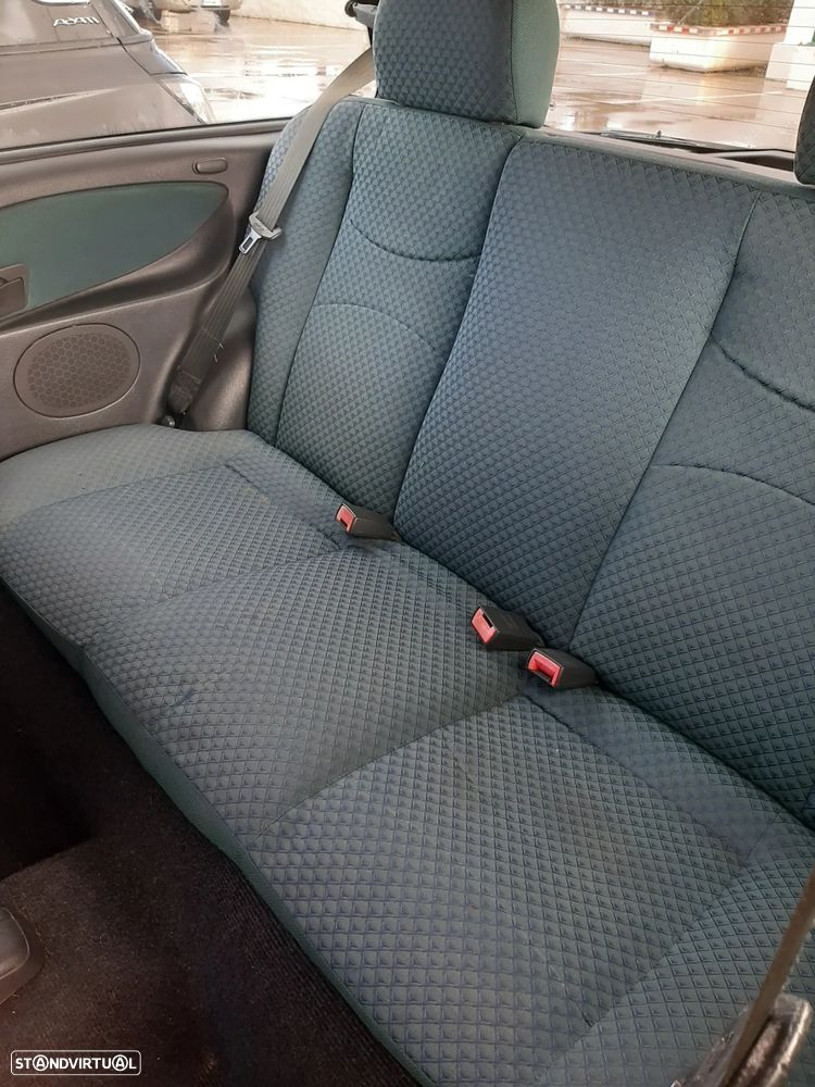 Lancia Y 1.2 16V LS - 3