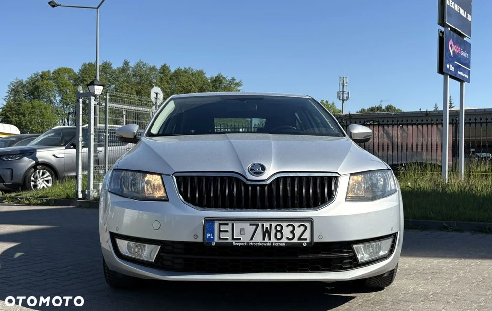 Skoda Octavia 1.4 TSI Ambition DSG - 2