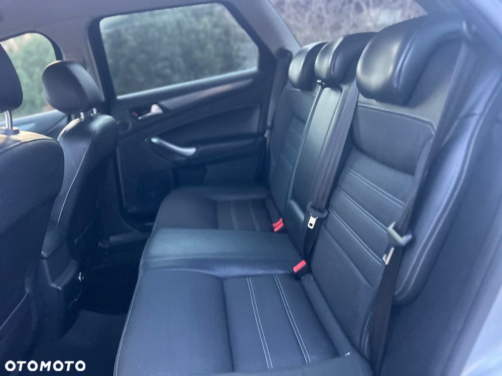 Ford Mondeo 2.0 TDCi Titanium - 12