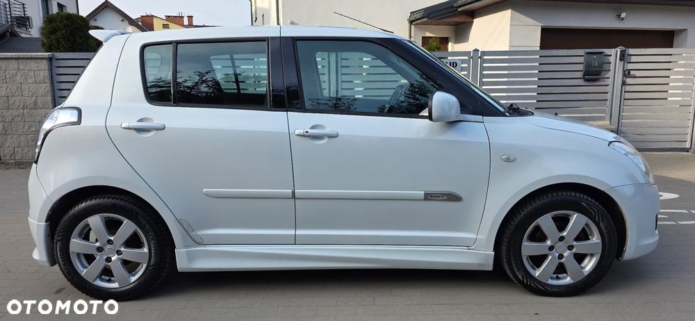 Suzuki Swift 1.3 Black and White - 1