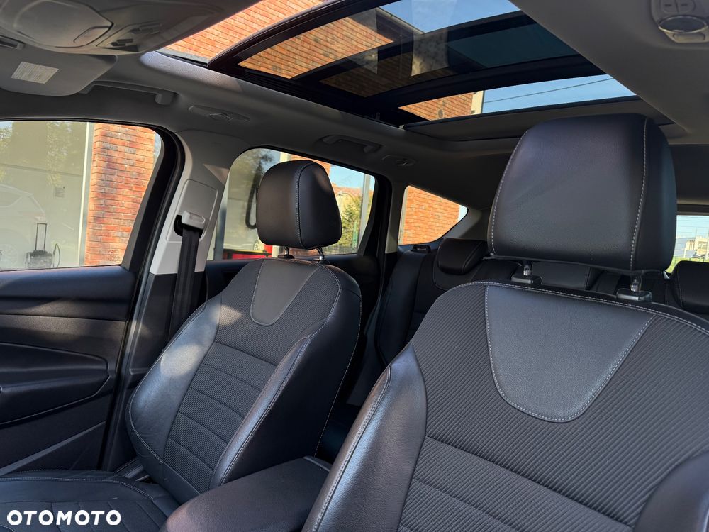 Ford Kuga - 23