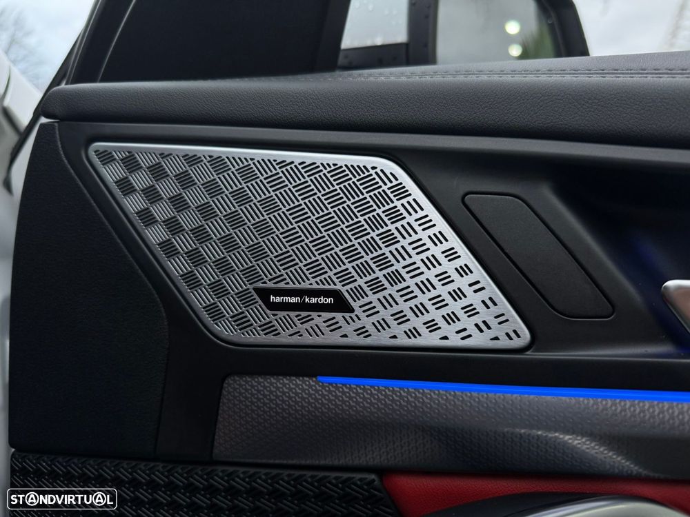 BMW X1 sDrive18d Pack Desportivo M - 22